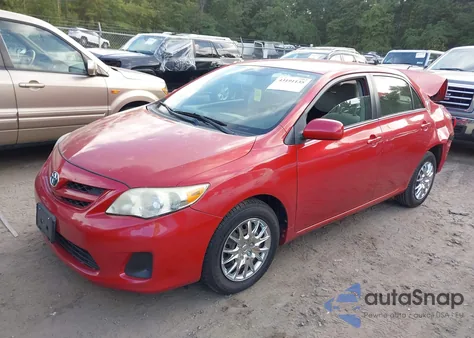 2011 Toyota Corolla Le z USA, uszkodzony, nr VIN JTDBU4EE8B9154432